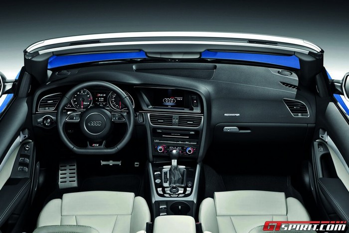 Audi RS5 Cabriolet cũng được trang bị nhiều công nghệ hiện đại mới của Audi, xe sẽ được bán vào đầu năm 2013 với giá 88.500 euro chưa tính thuế tại thị trường Đức.